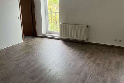 Wohnung Gößnitz - 3 Zimmer, 91 m&sup2;, 410&euro; | Angebot:25200247