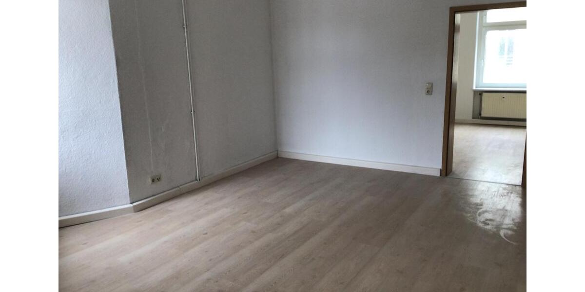Etagenwohnung Aue-Bad Schlema Bad Schlema - 3 Zimmer, 101 m&sup2;, 400&euro; | Angebot:24770504