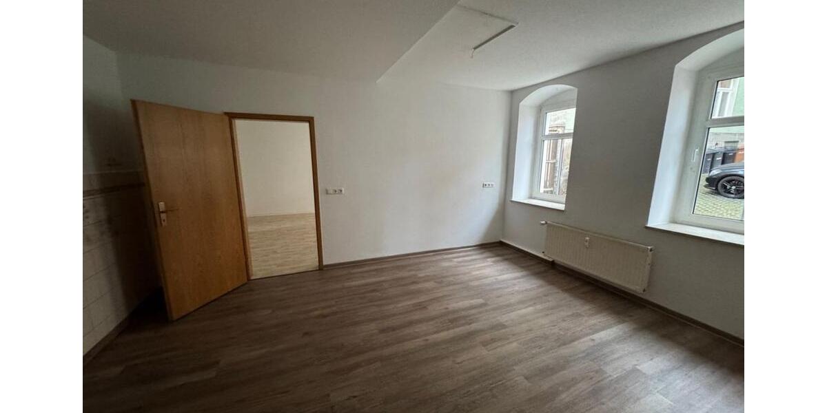 Etagenwohnung Ronneburg - 4 Zimmer, 105 m&sup2;, 545&euro; | Angebot:25509041