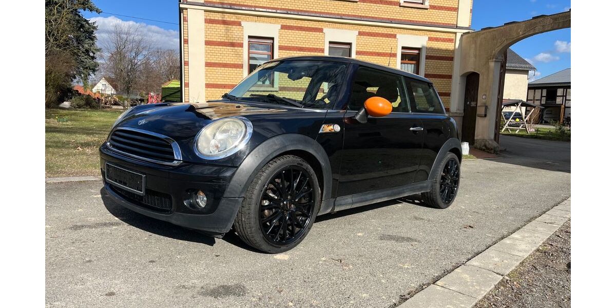 Mini ONE 153.000 km 4.000 &euro; Crimmitschau 08451