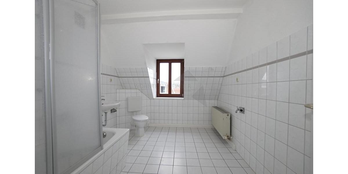 Etagenwohnung Zwickau - 4 Zimmer, 95 m&sup2;, 525&euro; | Angebot:26381226