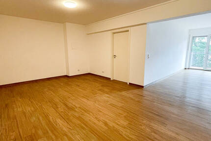 Wohnung Aue Aue - 3 Zimmer, 85 m&sup2;, 550&euro; | Angebot:25688145