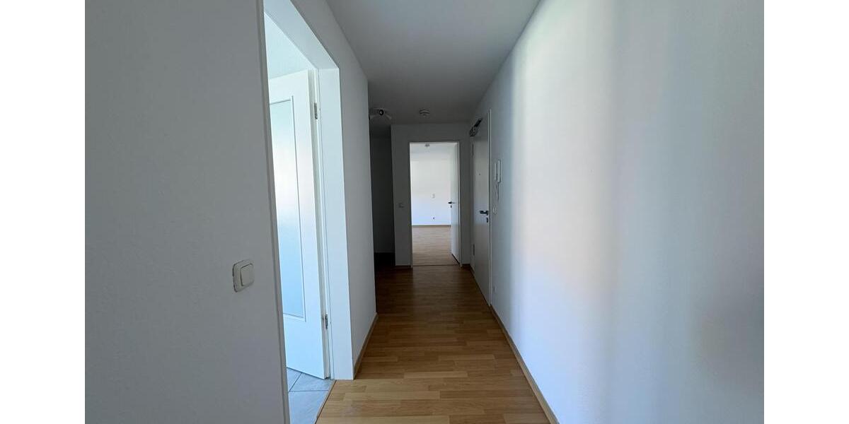 Dachgeschoßwohnung Zwickau Zwickau-Nord - 2 Zimmer, 65 m&sup2;, 430&euro; | Angebot:25254326