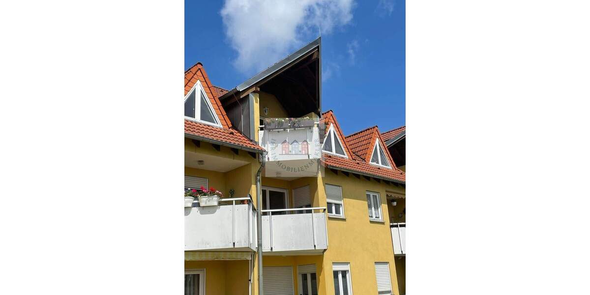 Etagenwohnung Zwickau Innenstadt - 3 Zimmer, 88 m&sup2;, 129.000&euro; | Angebot:25692205