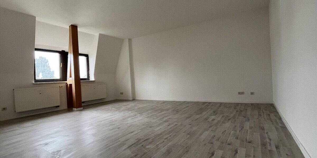 Etagenwohnung Zwickau Pölbitz - 3 Zimmer, 79 m&sup2;, 480&euro; | Angebot:25706272