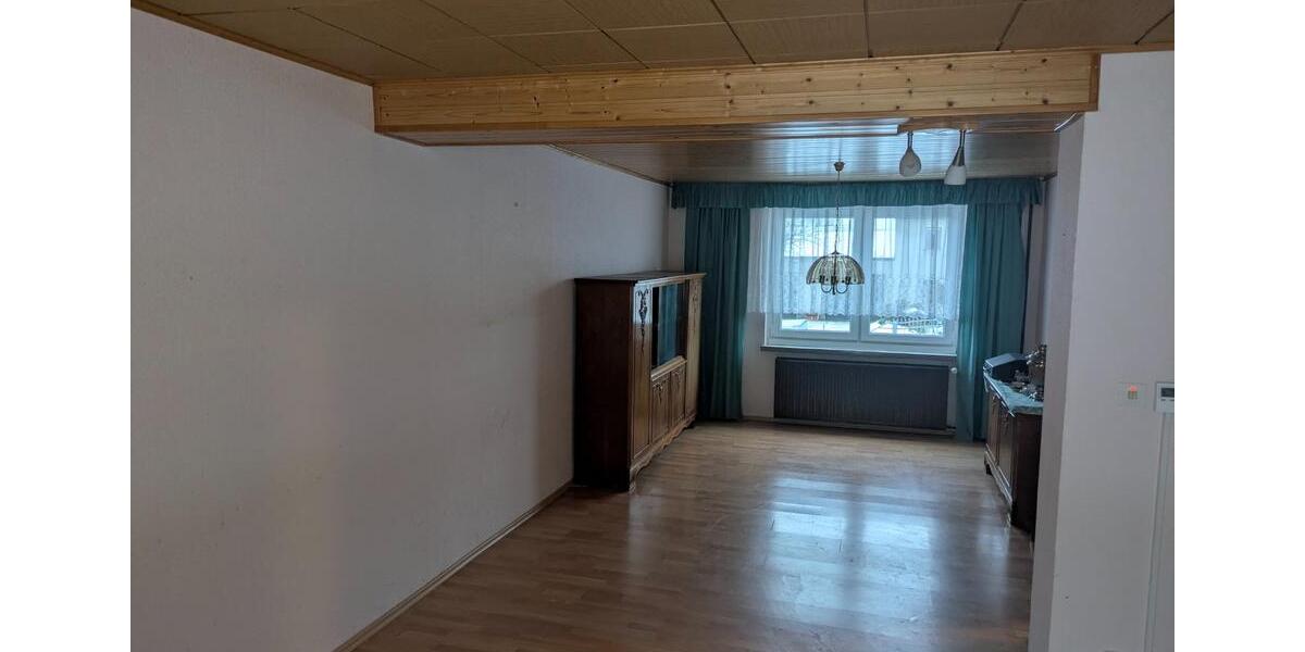 Doppelhaushälfte Hohenstein-Ernstthal Ernstthal - 3 Zimmer, 107 m&sup2;, 130.000&euro; | Angebot:25208181