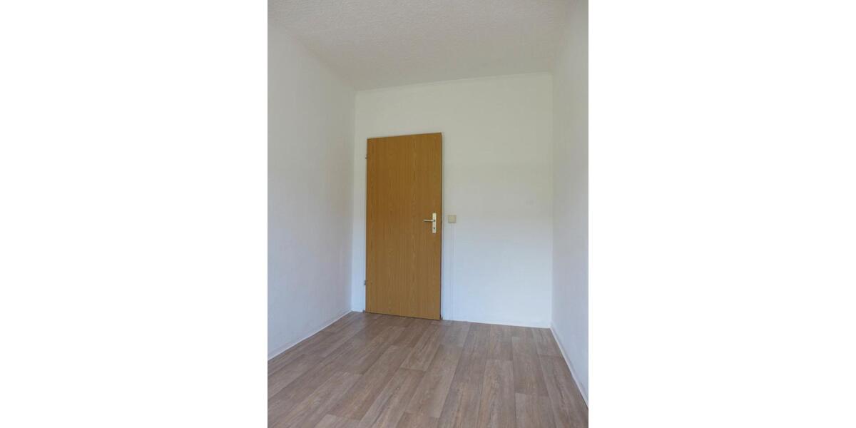 Etagenwohnung Limbach-Oberfrohna Oberfrohna - 3 Zimmer, 62 m&sup2;, 350&euro; | Angebot:24506526