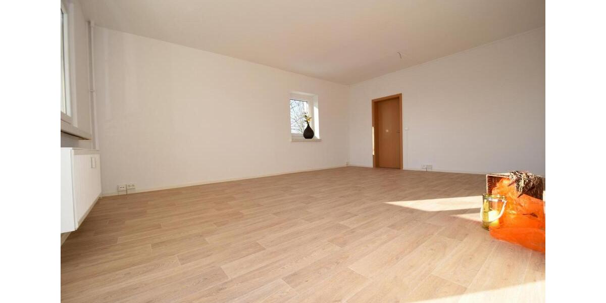 Etagenwohnung Hohenstein-Ernstthal Ernstthal - 3 Zimmer, 68 m&sup2;, 400&euro; | Angebot:18316438