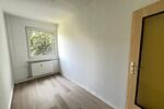 Etagenwohnung Zwickau Neuplanitz - 4 Zimmer, 70 m&sup2;, 349&euro; | Angebot:22153022