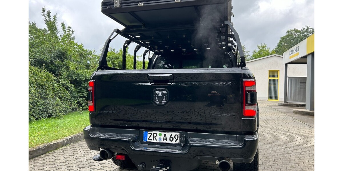 Dodge Ram 1500 Crew Cab Pick-up 57.500 km 73.500 &euro; Greiz 07973