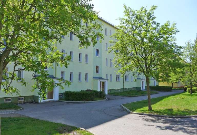 Etagenwohnung Limbach-Oberfrohna Oberfrohna - 2 Zimmer, 51 m&sup2;, 280&euro; | Angebot:23242210