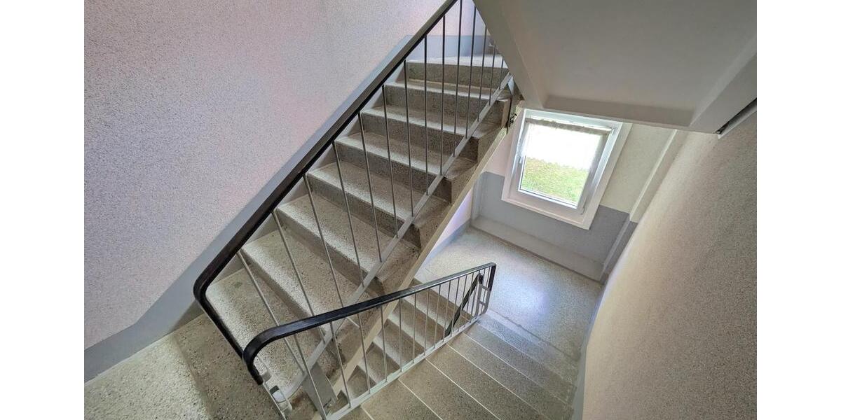 Etagenwohnung Limbach-Oberfrohna Oberfrohna - 2 Zimmer, 51 m&sup2;, 327&euro; | Angebot:25945633