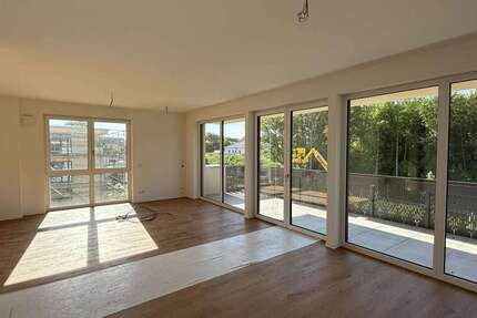 Wohnung Zwickau Auerbach - 4 Zimmer, 106 m&sup2;, 1.377&euro; | Angebot:25636746