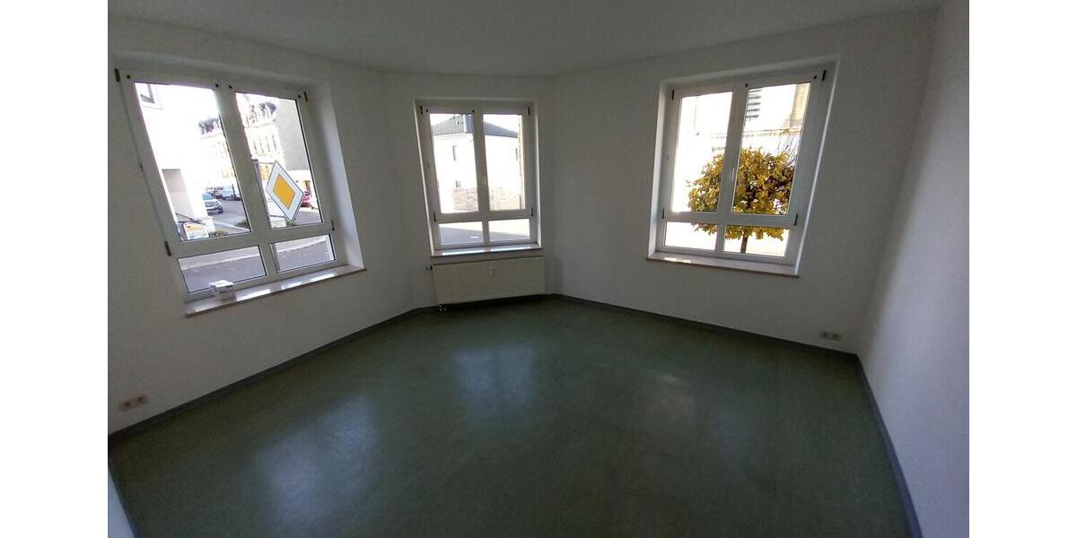 Etagenwohnung Meerane - 3 Zimmer, 86 m&sup2;, 460&euro; | Angebot:24254861