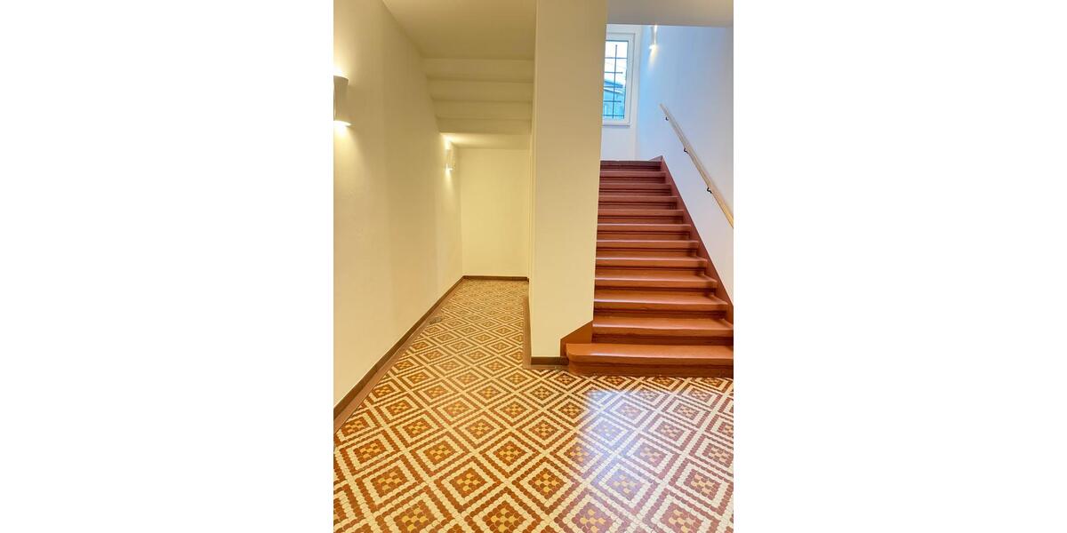 Etagenwohnung Limbach-Oberfrohna Oberfrohna - 4.5 Zimmer, 152 m&sup2;, 1.534&euro; | Angebot:25544759