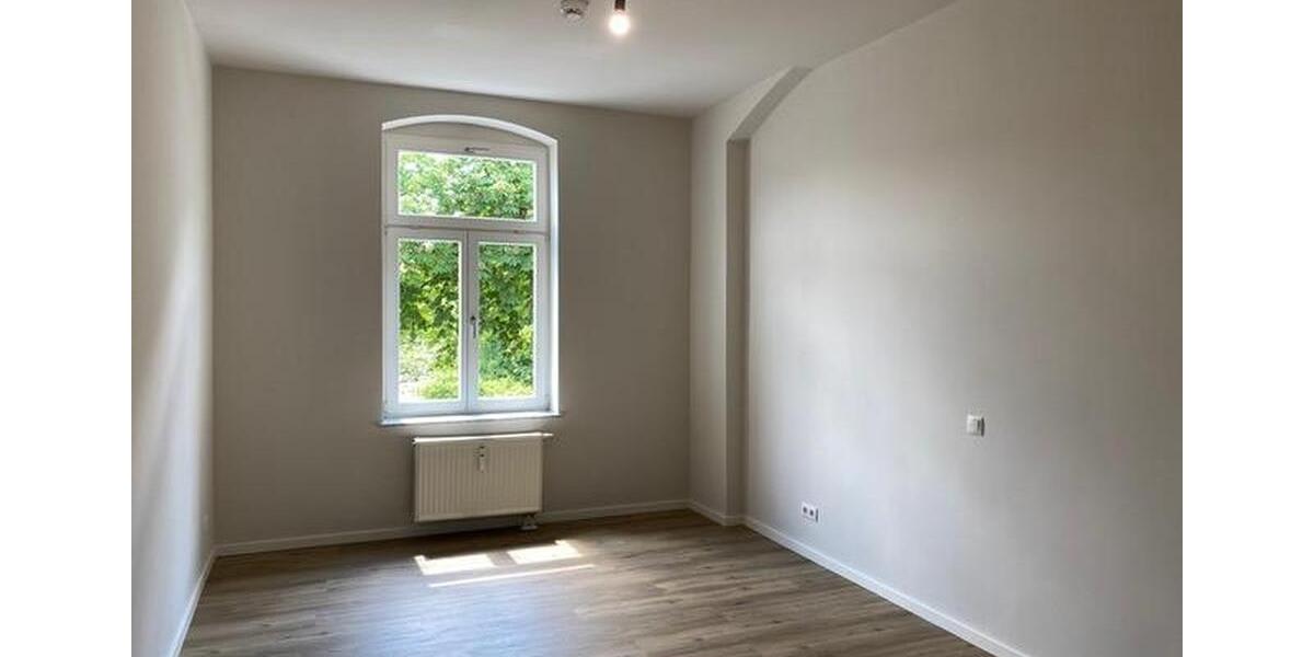 Etagenwohnung Zwickau - 2 Zimmer, 65 m&sup2;, 600&euro; | Angebot:25046086