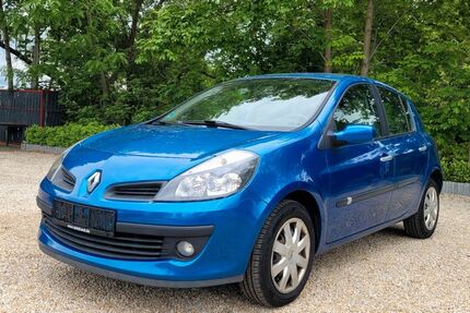 Renault Clio 140.574 km 1.480 &euro; Zwickau 08056