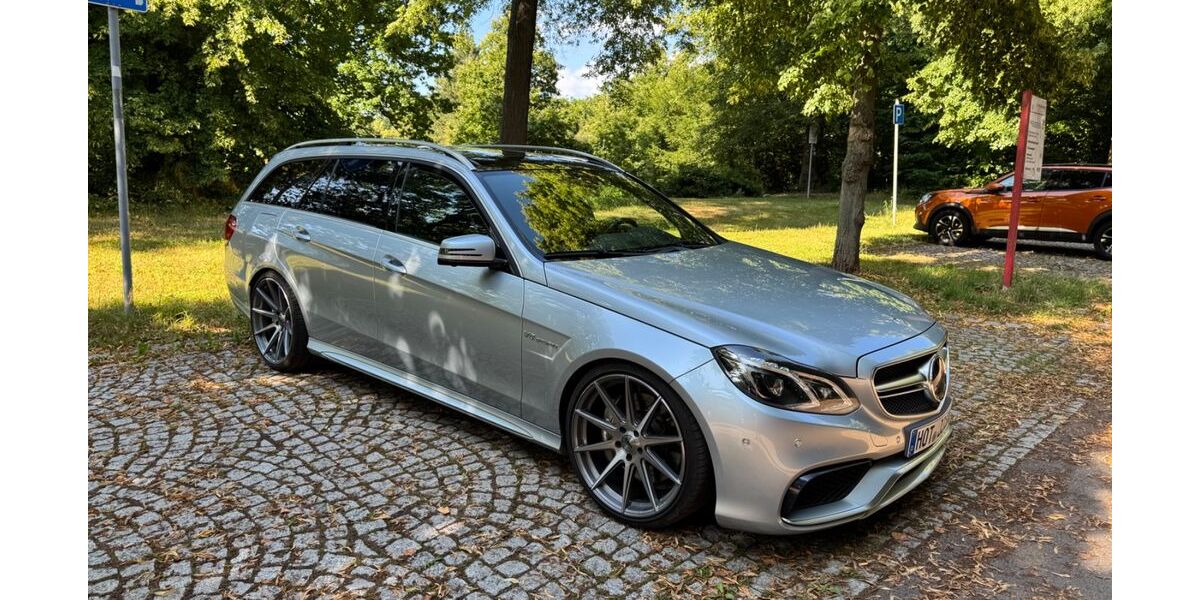 Mercedes-Benz E 63 AMG 141.000 km 34.500 &euro; Lichtenstein 09350