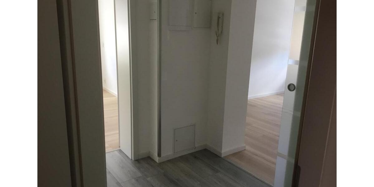 Dachgeschoßwohnung Zwickau Cainsdorf - 4 Zimmer, 53 m&sup2;, 510&euro; | Angebot:26629615