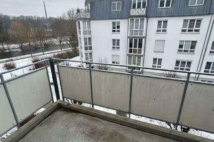 Wohnung Zwickau Pölbitz - 1 Zimmer, 29 m&sup2;, 220&euro; | Angebot:25146336