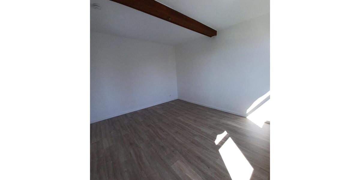 Dachgeschoßwohnung Zwickau Zwickau-West - 3 Zimmer, 62 m&sup2;, 340&euro; | Angebot:20618659