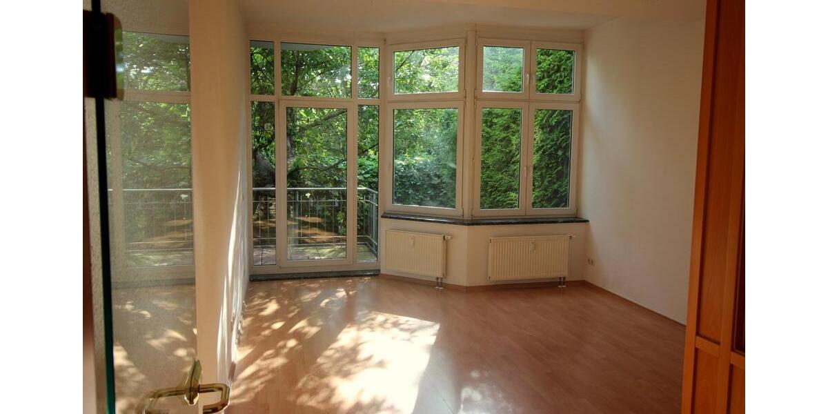 Etagenwohnung Zwickau - 5 Zimmer, 60 m&sup2;, 355&euro; | Angebot:24816087