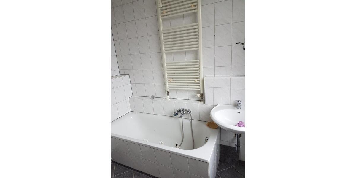 Etagenwohnung Werdau - 2 Zimmer, 220&euro; | Angebot:22209392