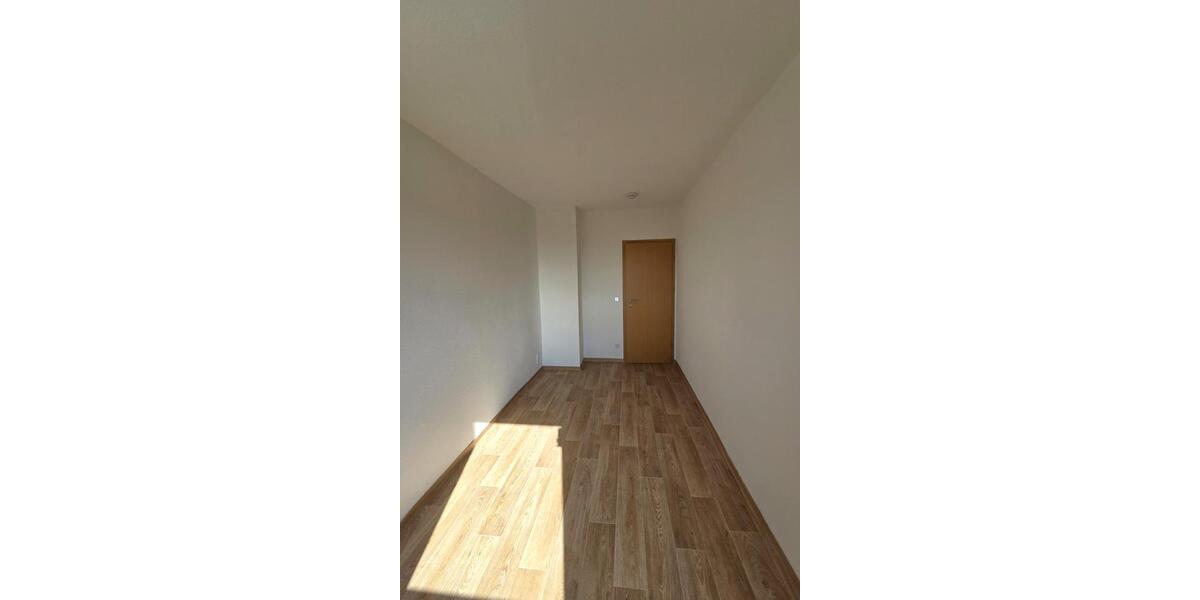 Etagenwohnung Hohenstein-Ernstthal Ernstthal - 5 Zimmer, 110 m&sup2;, 731&euro; | Angebot:25298527