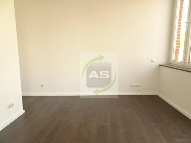 Etagenwohnung Zwickau - 3 Zimmer, 86 m&sup2;, 440&euro; | Angebot:25102022