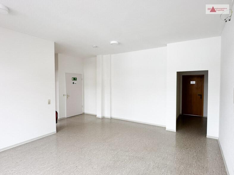 Gewerbeobjekt Kirchberg - 800&euro; | Angebot:25874845