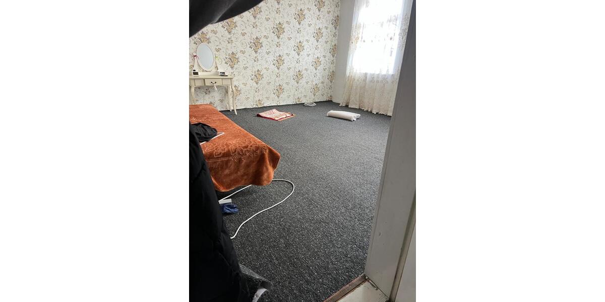 Mehrfamilienhaus, Wohnhaus Werdau - 10 Zimmer, 2 m&sup2;, 75.000&euro; | Angebot:25143455