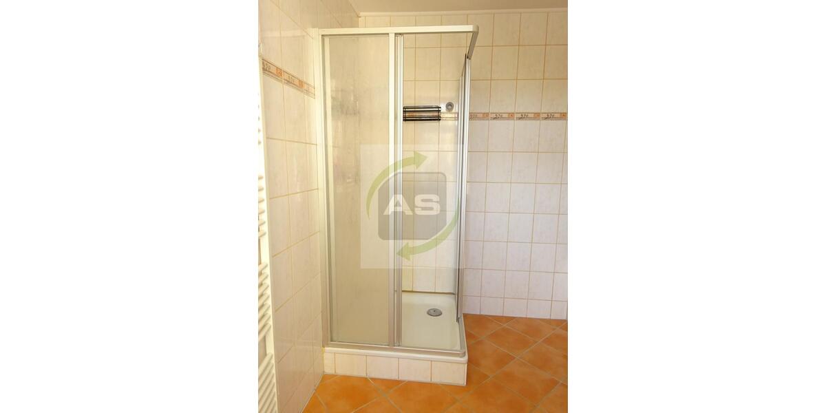 Etagenwohnung Zwickau Cainsdorf - 2 Zimmer, 88 m&sup2;, 399&euro; | Angebot:25976336