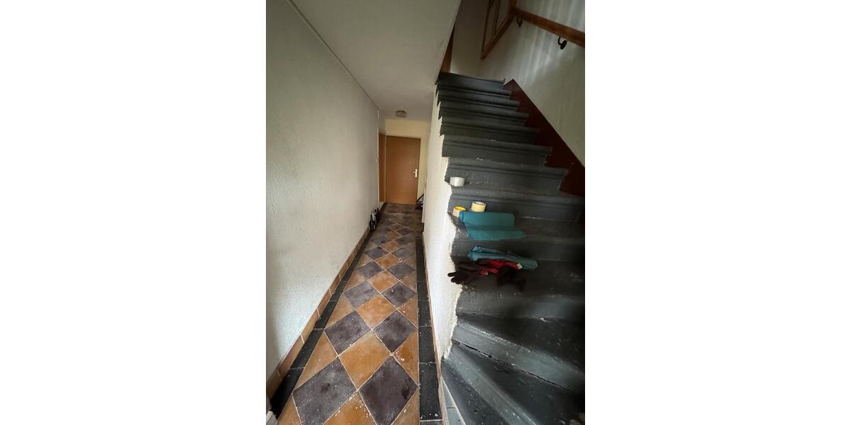 Einfamilienhaus Hohenstein-Ernstthal Ernstthal - 10 Zimmer, 140 m&sup2;, 78.000&euro; | Angebot:21974079