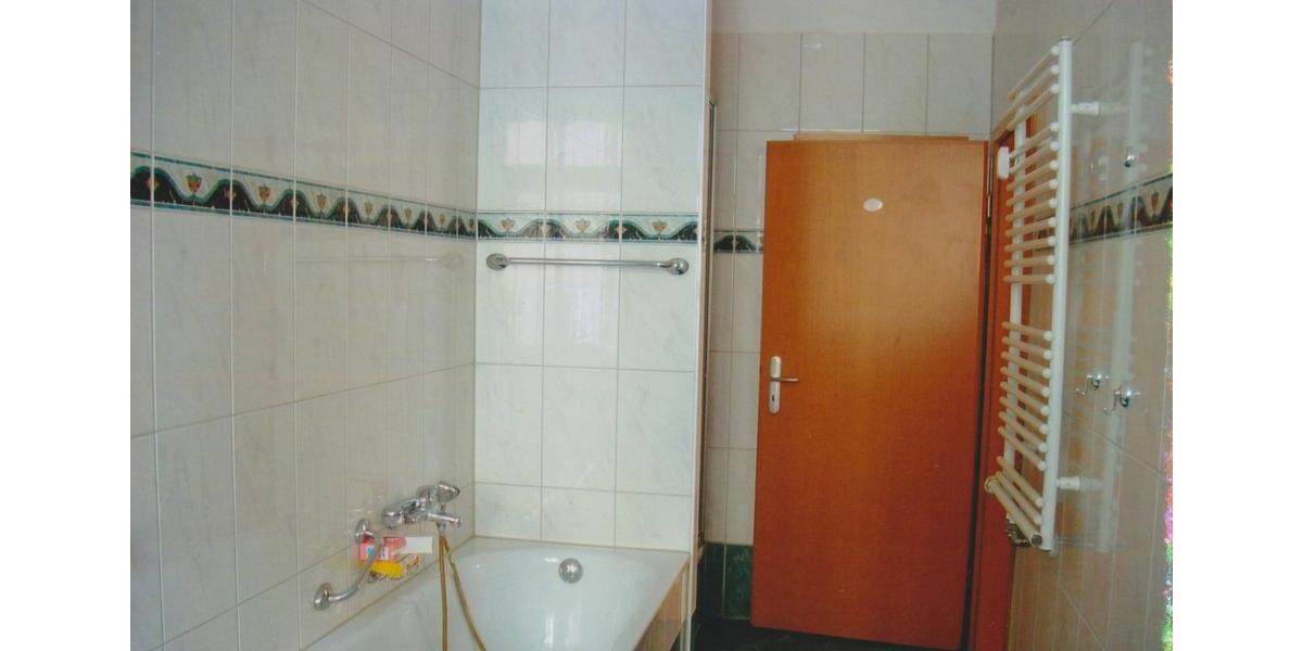 Etagenwohnung Hohenstein-Ernstthal Ernstthal - 3 Zimmer, 70 m&sup2;, 425&euro; | Angebot:25751817