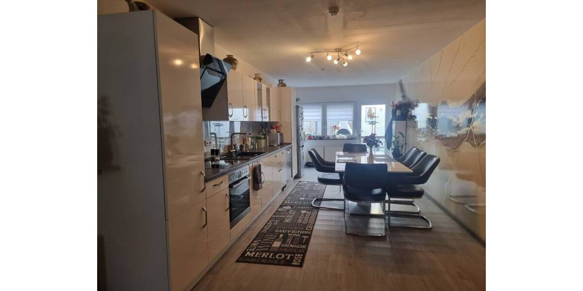 Mehrfamilienhaus, Wohnhaus Crimmitschau - 6 Zimmer, 206 m&sup2;, 259.000&euro; | Angebot:25926457