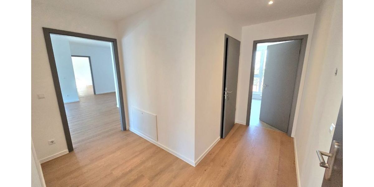Erstbezug! Moderne 4-Zimmerwohnung mit Terrasse und Garage! - Erdgeschoßwohnung Hartmannsdorf | Angebot:27212803