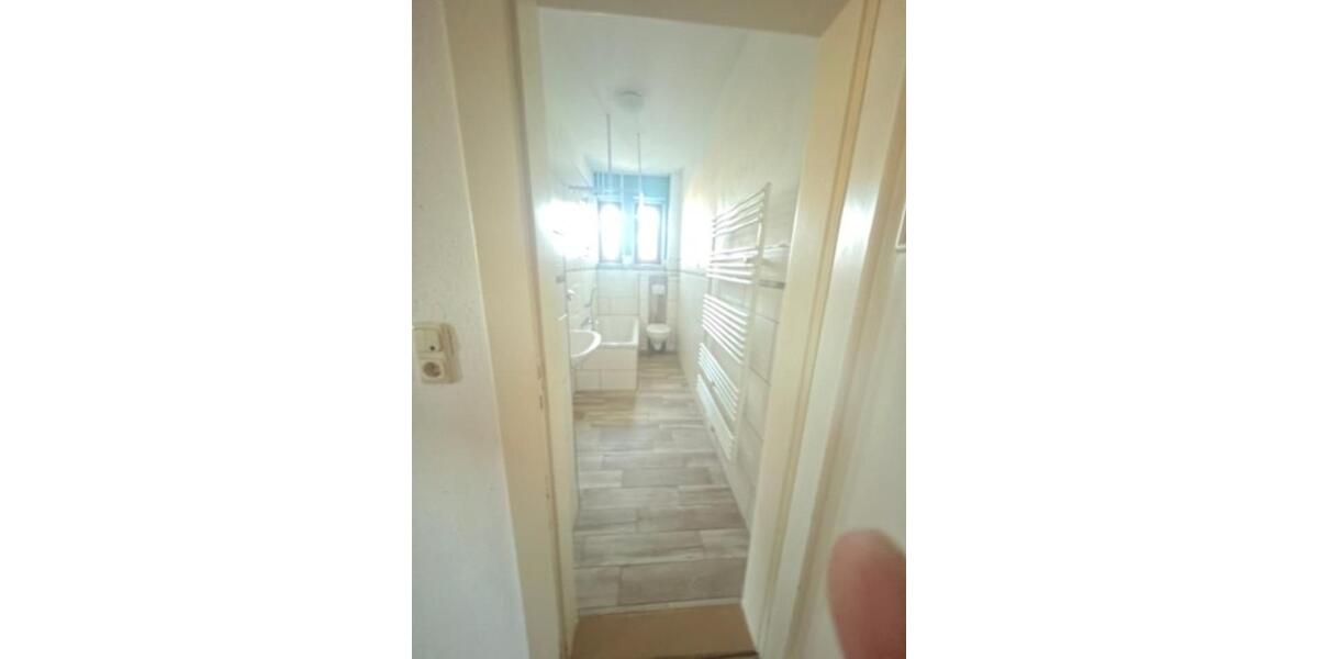 Dachgeschoßwohnung Aue-Bad Schlema Bad Schlema - 3.5 Zimmer, 75 m&sup2;, 390&euro; | Angebot:24786907