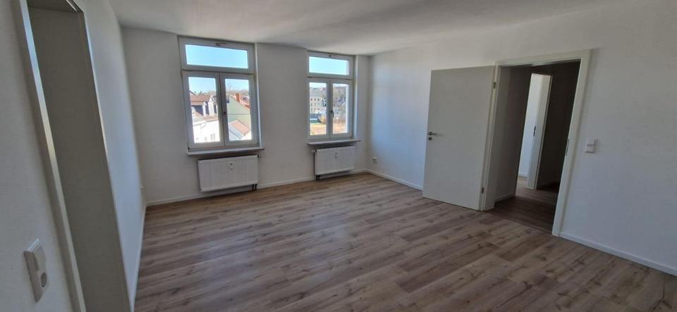 Etagenwohnung Glauchau - 2 Zimmer, 58 m&sup2;, 315&euro; | Angebot:26676959