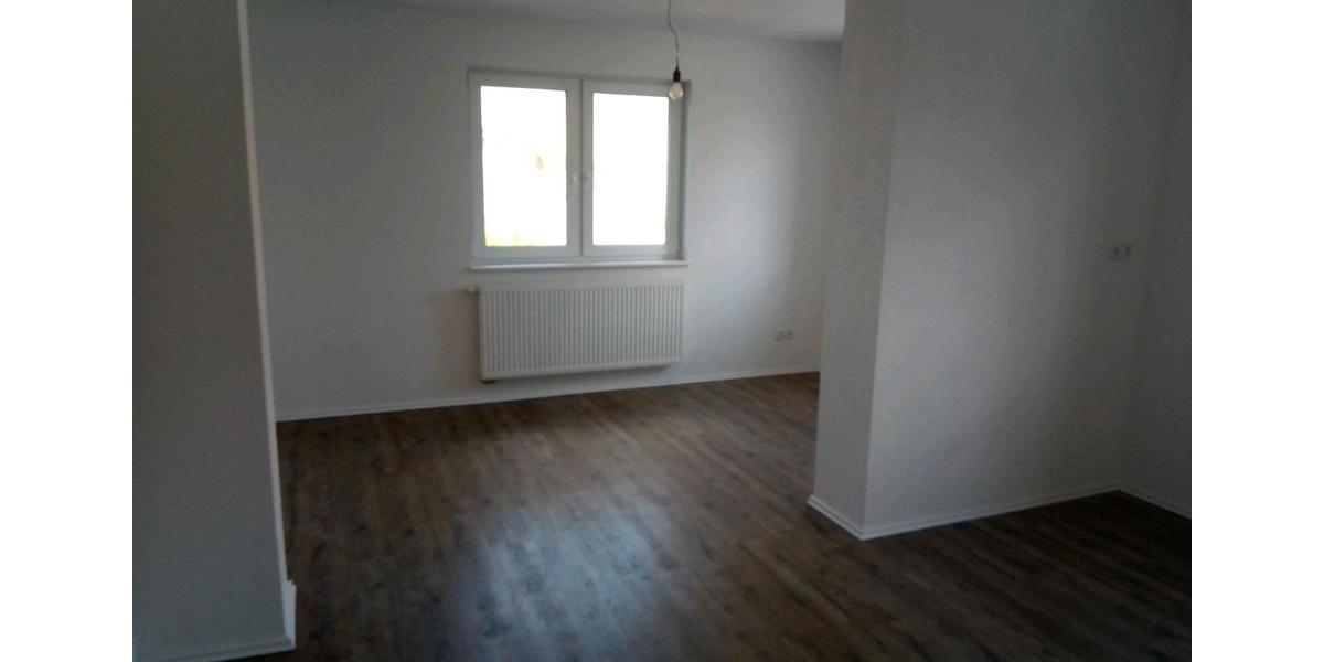 Etagenwohnung Ronneburg - 4 Zimmer, 105 m&sup2;, 1.380&euro; | Angebot:25417077