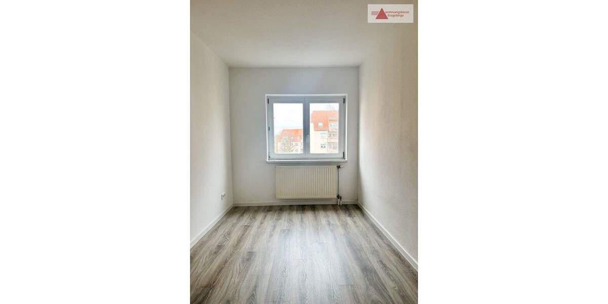 Etagenwohnung Zwickau Eckersbach - 3 Zimmer, 70 m&sup2;, 455&euro; | Angebot:25688346