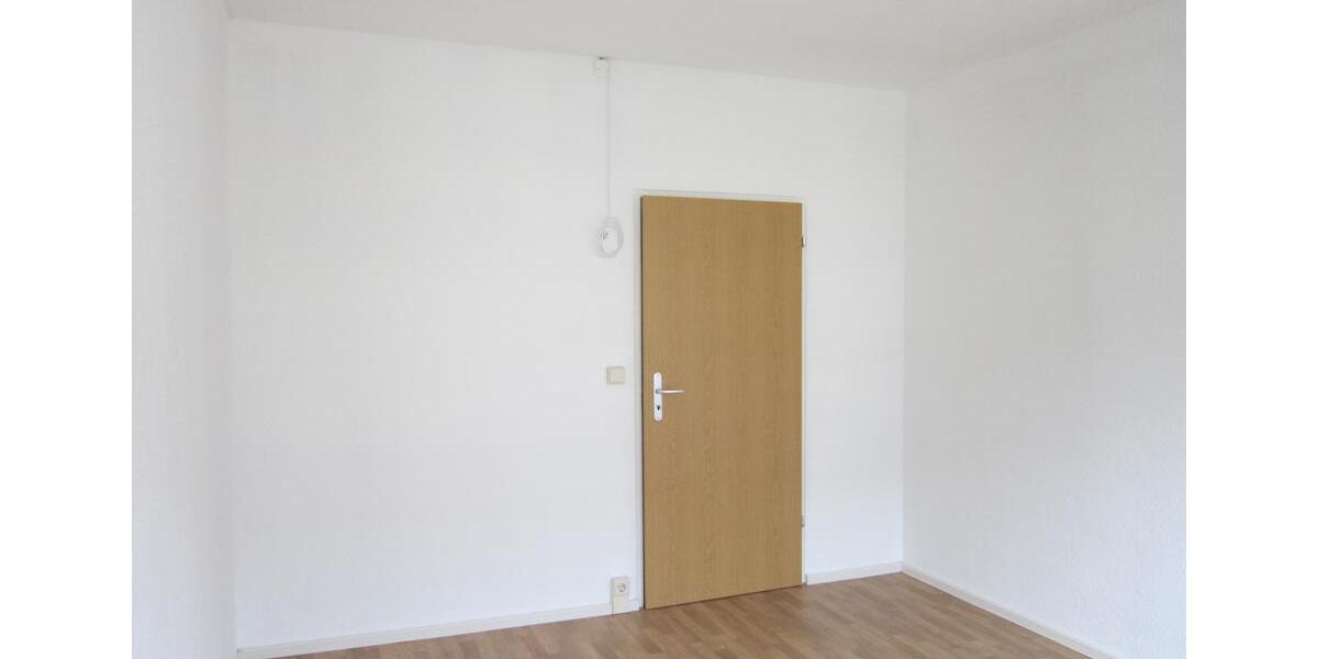 Etagenwohnung Crimmitschau - 3 Zimmer, 69 m&sup2;, 414&euro; | Angebot:23040587