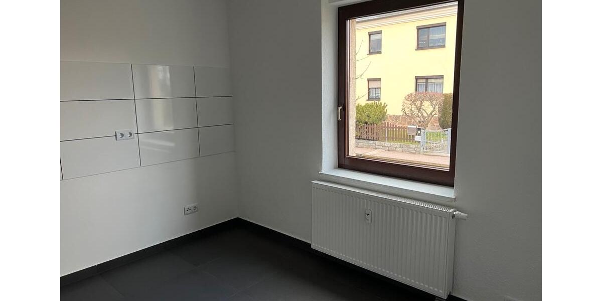 Erdgeschoßwohnung Limbach-Oberfrohna Oberfrohna - 2 Zimmer, 64 m&sup2;, 680&euro; | Angebot:24754217