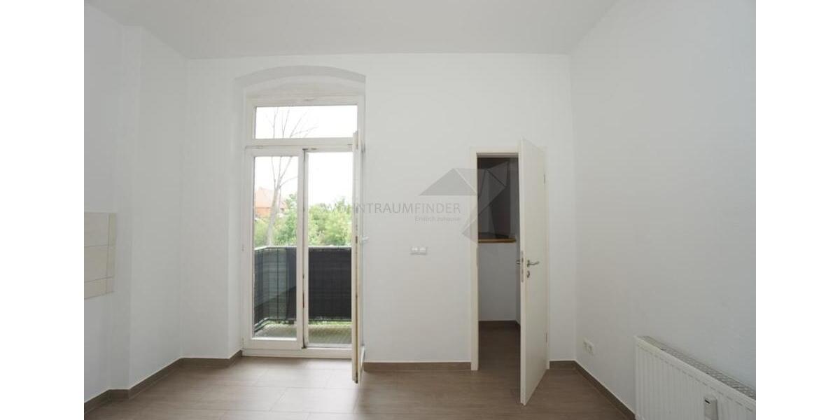 Dachgeschoßwohnung Zwickau - 4 Zimmer, 104 m&sup2;, 630&euro; | Angebot:24440954