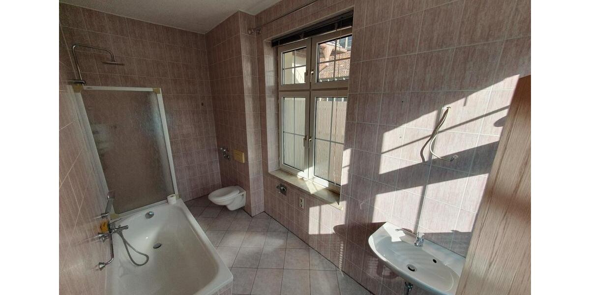 Etagenwohnung Lengenfeld - 2 Zimmer, 420&euro; | Angebot:22038779