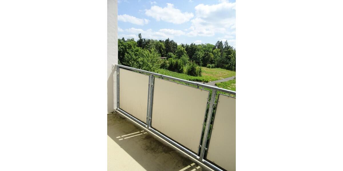 Etagenwohnung Werdau - 3 Zimmer, 59 m&sup2;, 330&euro; | Angebot:21286942