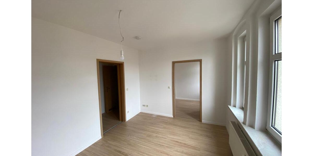 Dachgeschoßwohnung Werdau - 1.5 Zimmer, 35 m&sup2;, 193&euro; | Angebot:20345816
