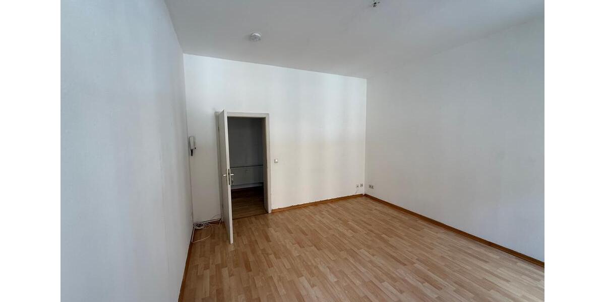 Etagenwohnung Zwickau - 3 Zimmer, 84 m&sup2;, 449&euro; | Angebot:25756491