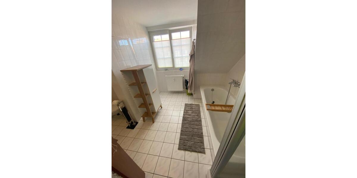 Etagenwohnung Gößnitz - 3 Zimmer, 64 m&sup2;, 352&euro; | Angebot:25646906