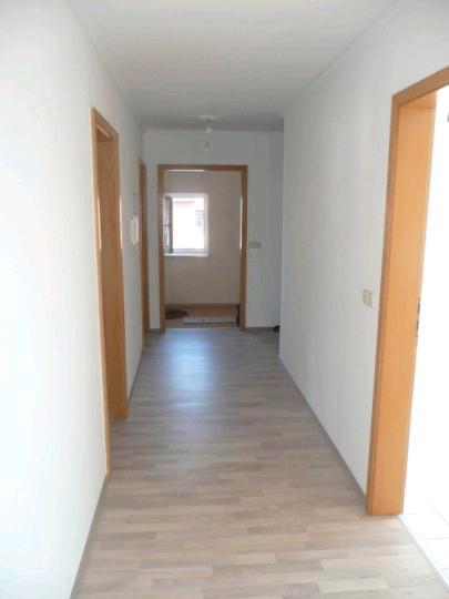 Etagenwohnung Werdau - 3 Zimmer, 76 m&sup2;, 707&euro; | Angebot:25993061