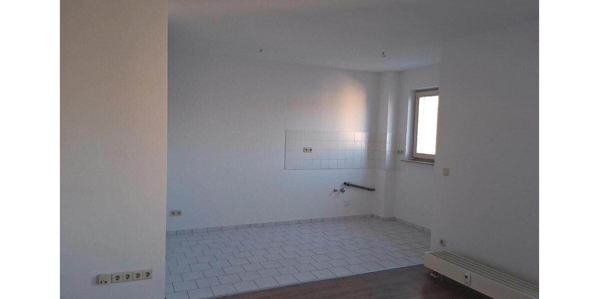 Etagenwohnung Meerane - 1 Zimmer, 36 m&sup2;, 351&euro; | Angebot:24561627